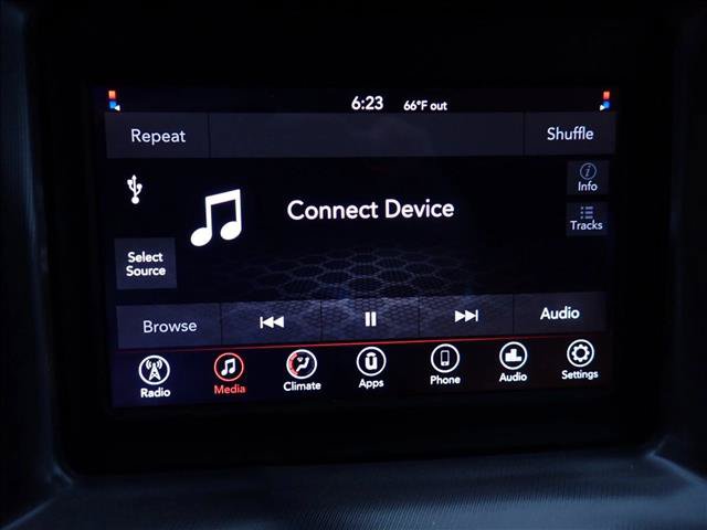 Used 2019 Dodge Charger SXT RWD image 19
