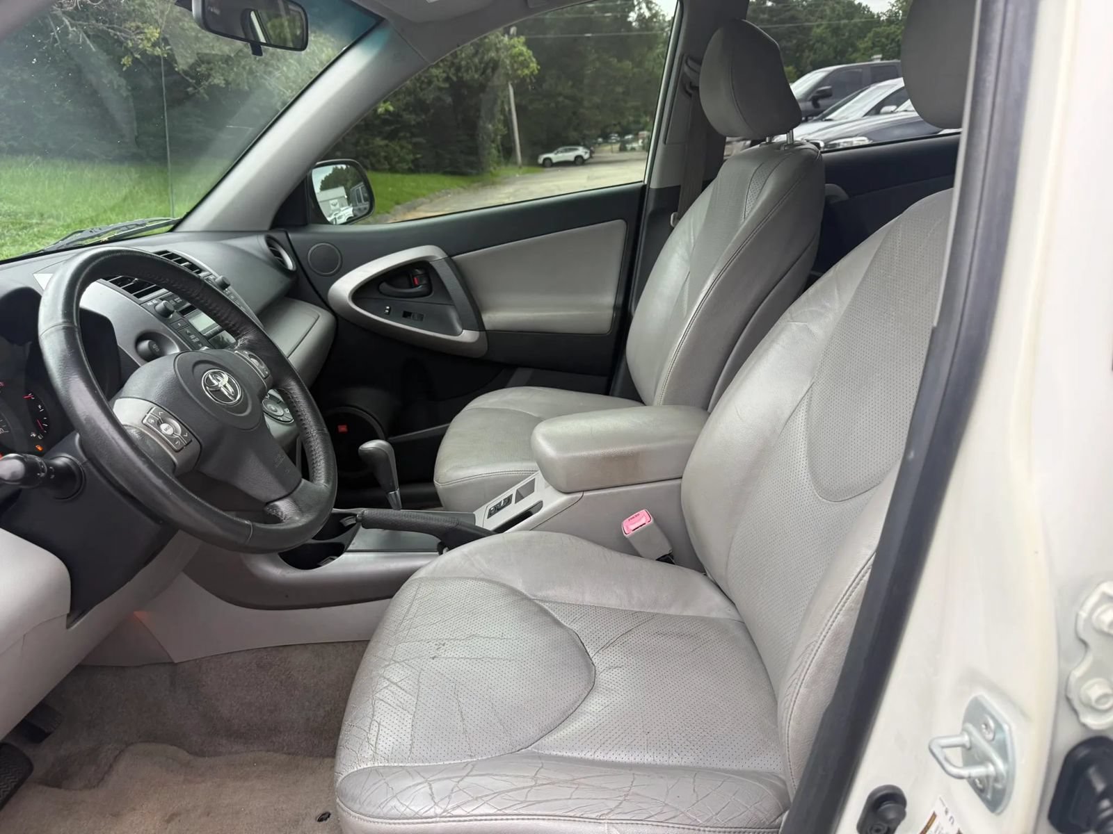 Used 2008 Toyota RAV4 Limited FWD image 10