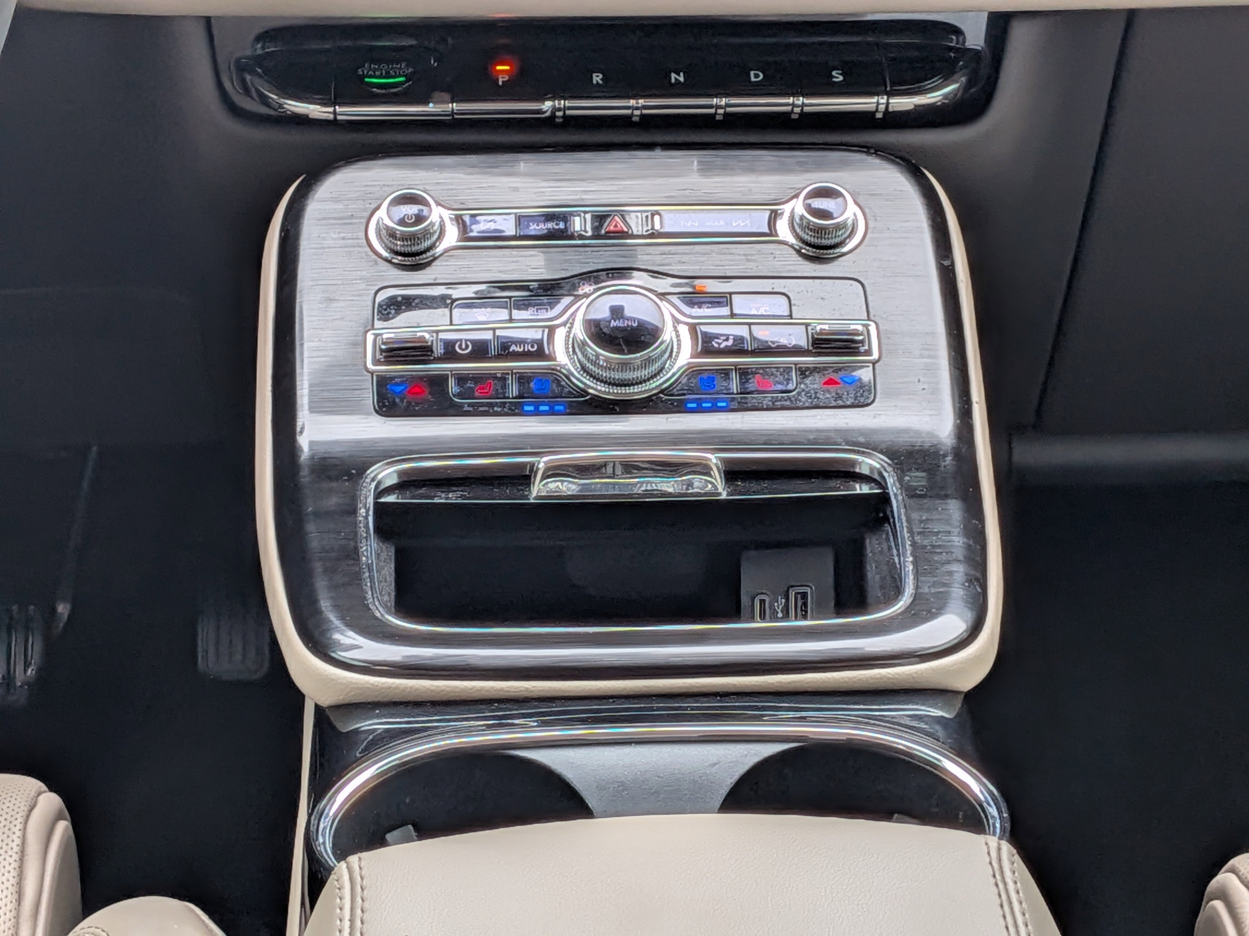 Used 2021 Lincoln Nautilus Reserve w/ Equipment Group 202A image 19