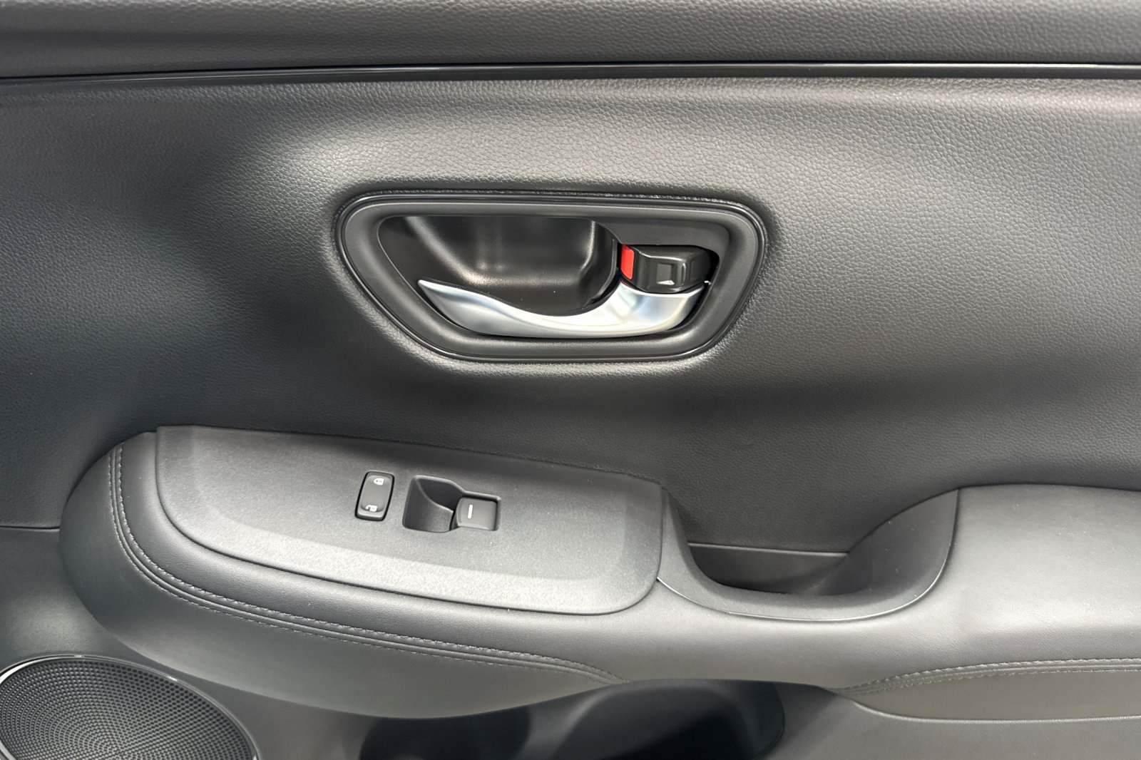 New 2027 Honda HR-V LX image 16