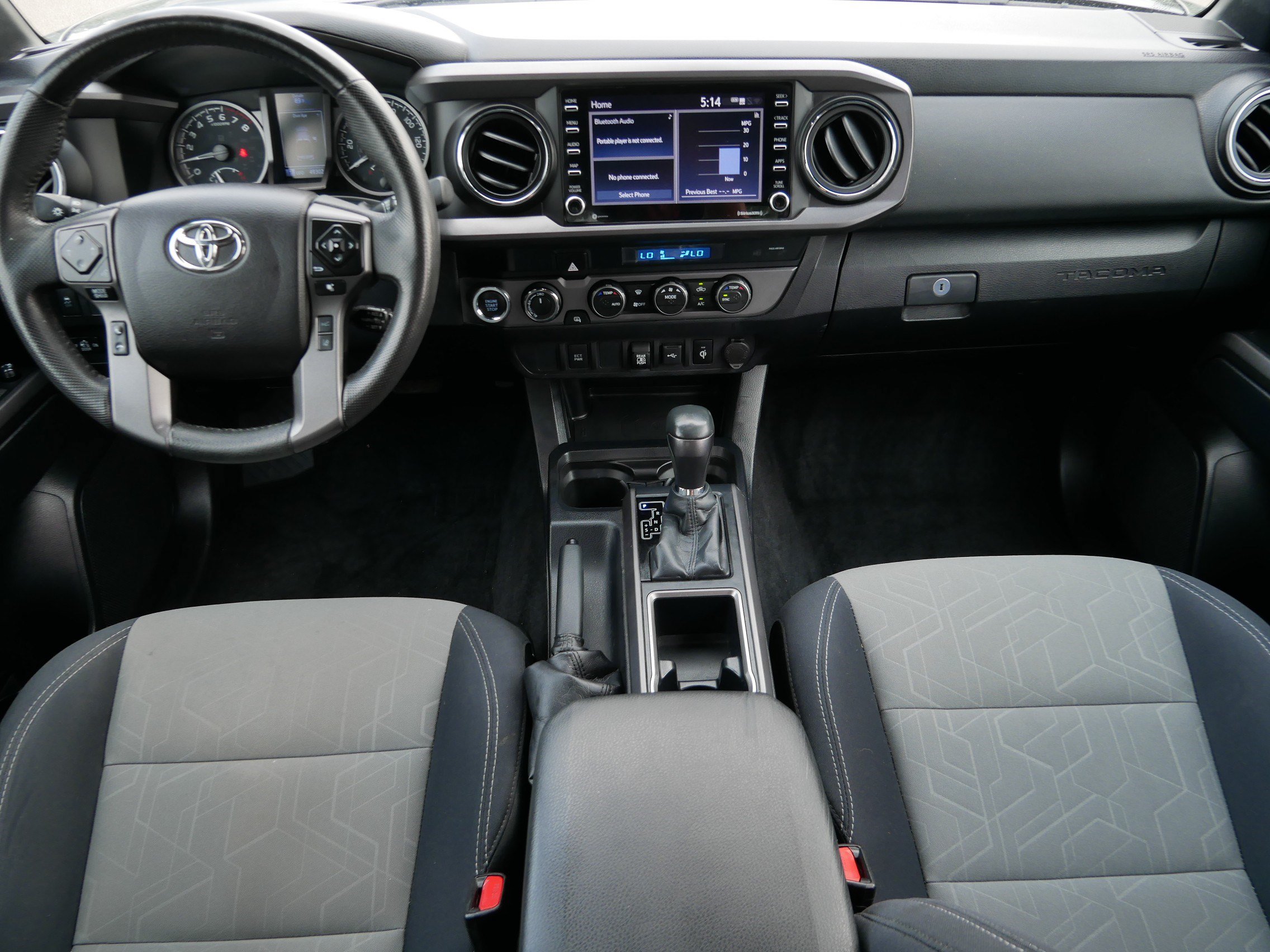 Used 2021 Toyota Tacoma TRD Off-Road AWD/4WD image 10