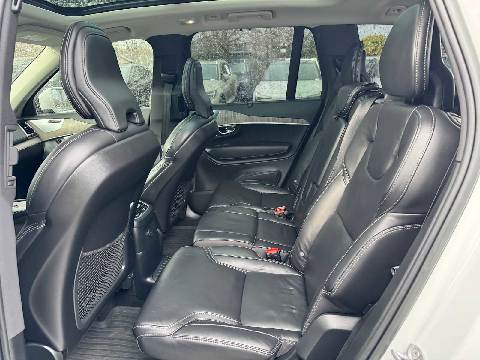 Used 2023 Volvo XC90 T8 Ultimate w/ Protection Package Premier image 18
