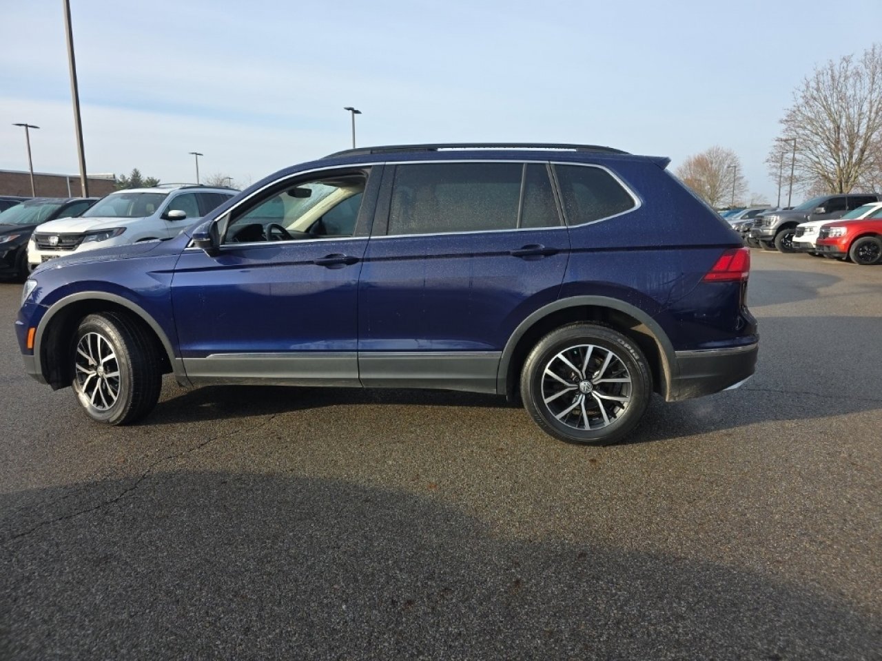 Used 2021 Volkswagen Tiguan SE image 8