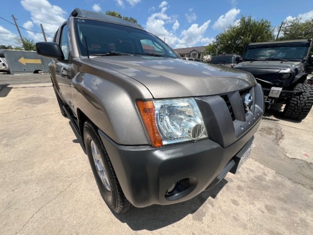 Used 2008 Nissan Xterra Off-Road w/ Technology Pkg AWD/4WD image 3