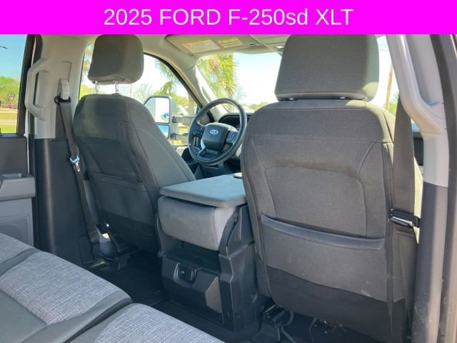 Used 2025 Ford F250 XLT w/ FX4 Off-Road Package image 15