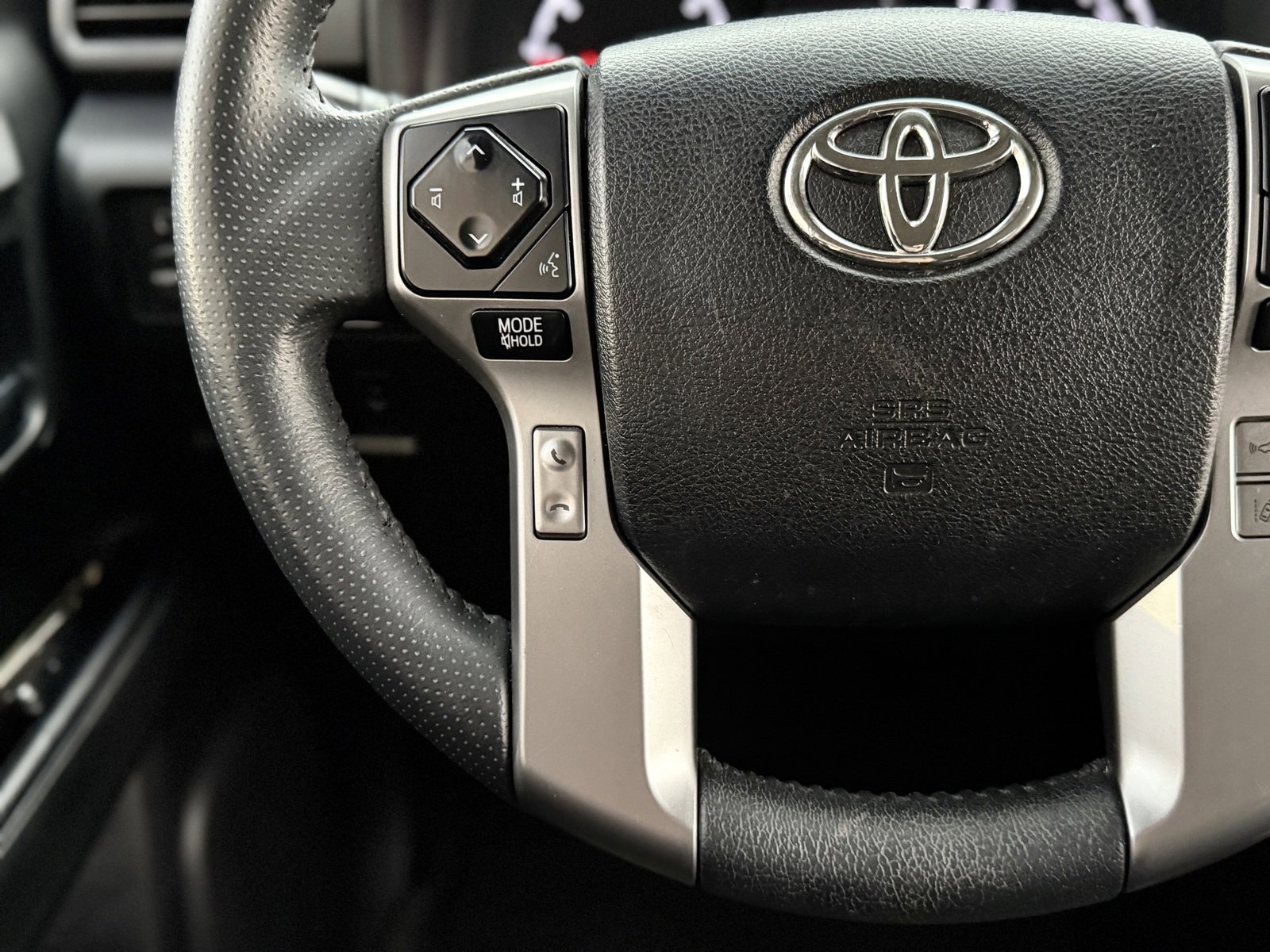Used 2022 Toyota 4Runner SR5 image 25