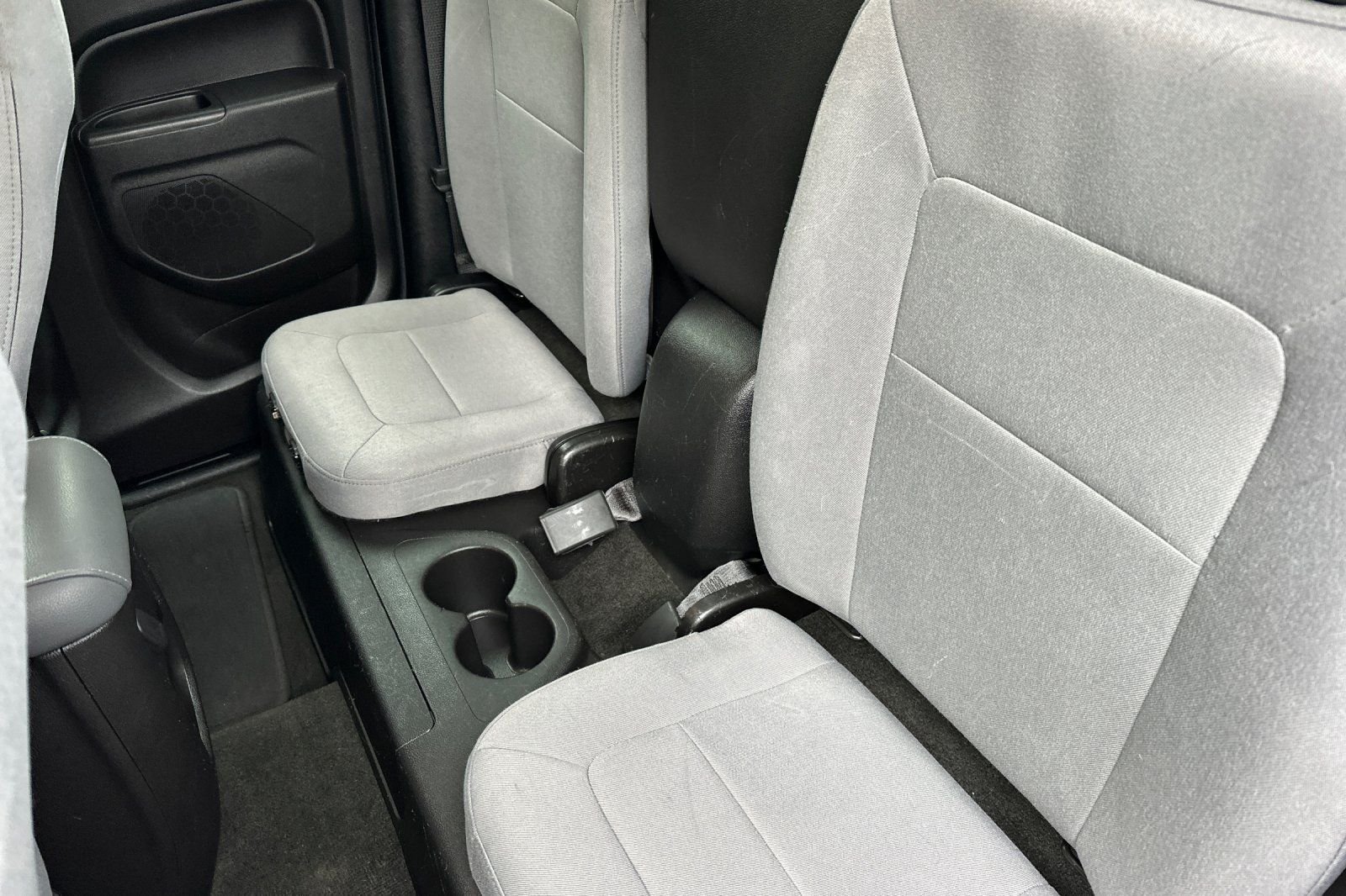 Used 2016 Chevrolet Colorado W/T w/ WT Convenience Package RWD image 13