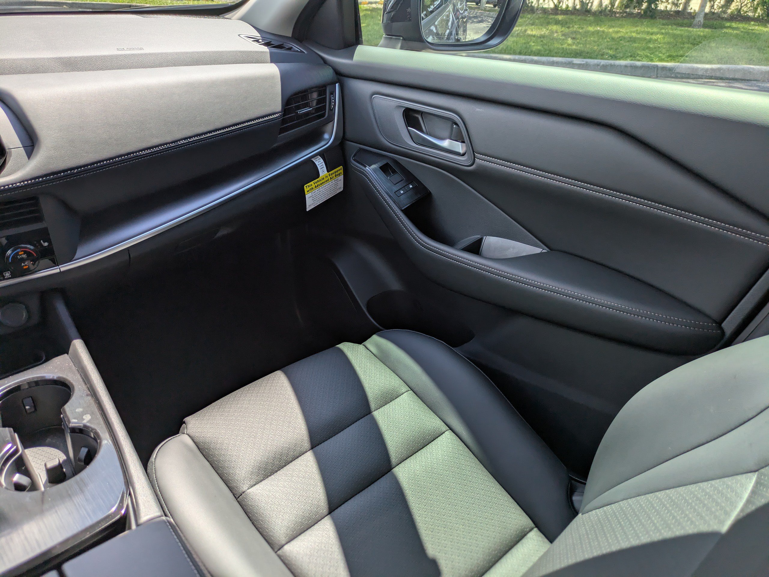 New 2026 Nissan Rogue Dark Armor FWD image 19