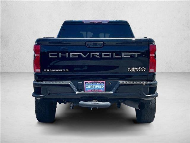 Used 2024 Chevrolet Silverado 2500 High Country w/ Technology Package AWD/4WD image 4