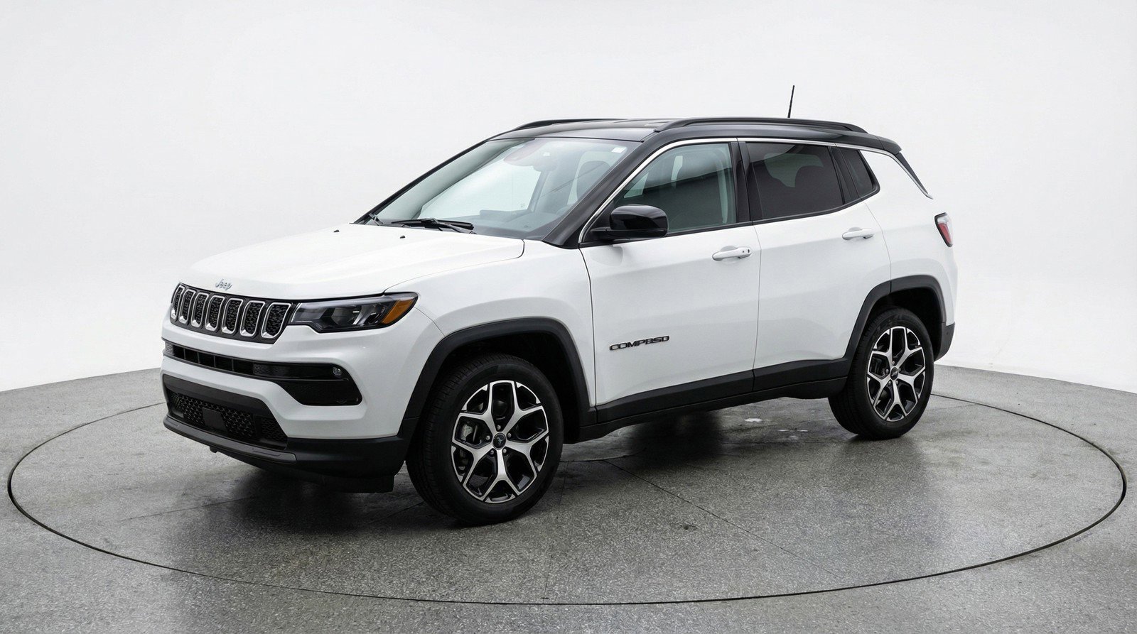 Used 2025 Jeep Compass Limited AWD/4WD image 3