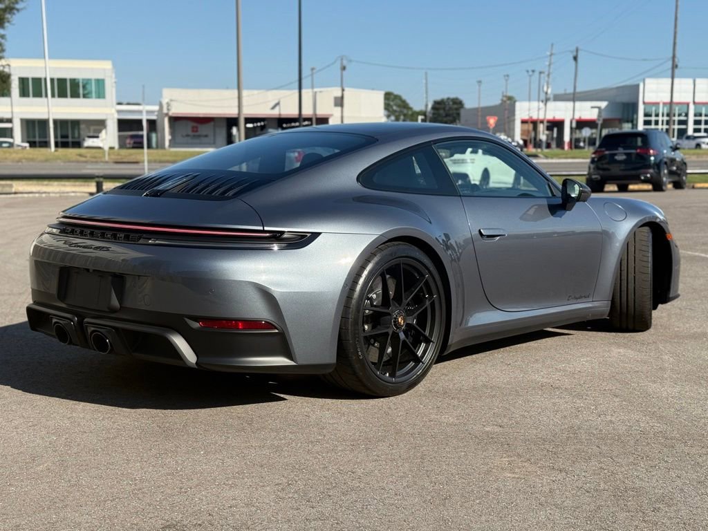 Certified 2025 Porsche 911 Carrera GTS image 4
