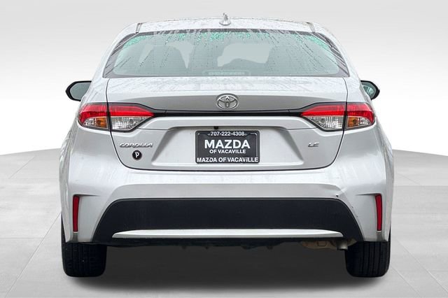 Used 2021 Toyota Corolla LE image 5