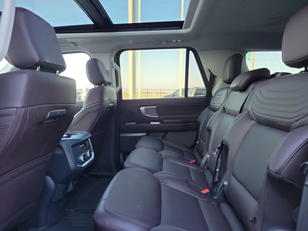 New 2025 Ford Expedition Platinum w/ Platinum Ultimate Package image 13
