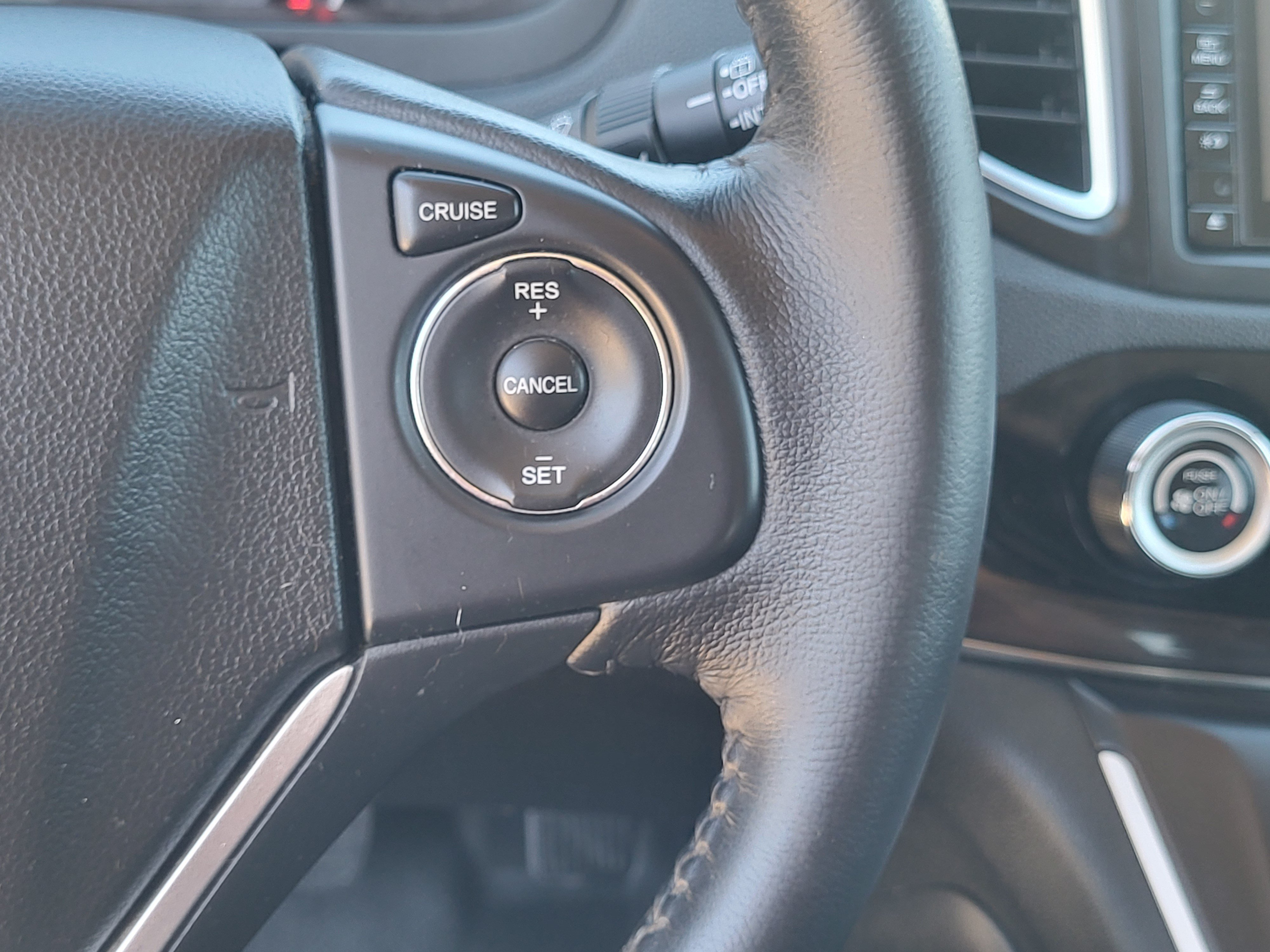 Used 2015 Honda CR-V EX-L image 16