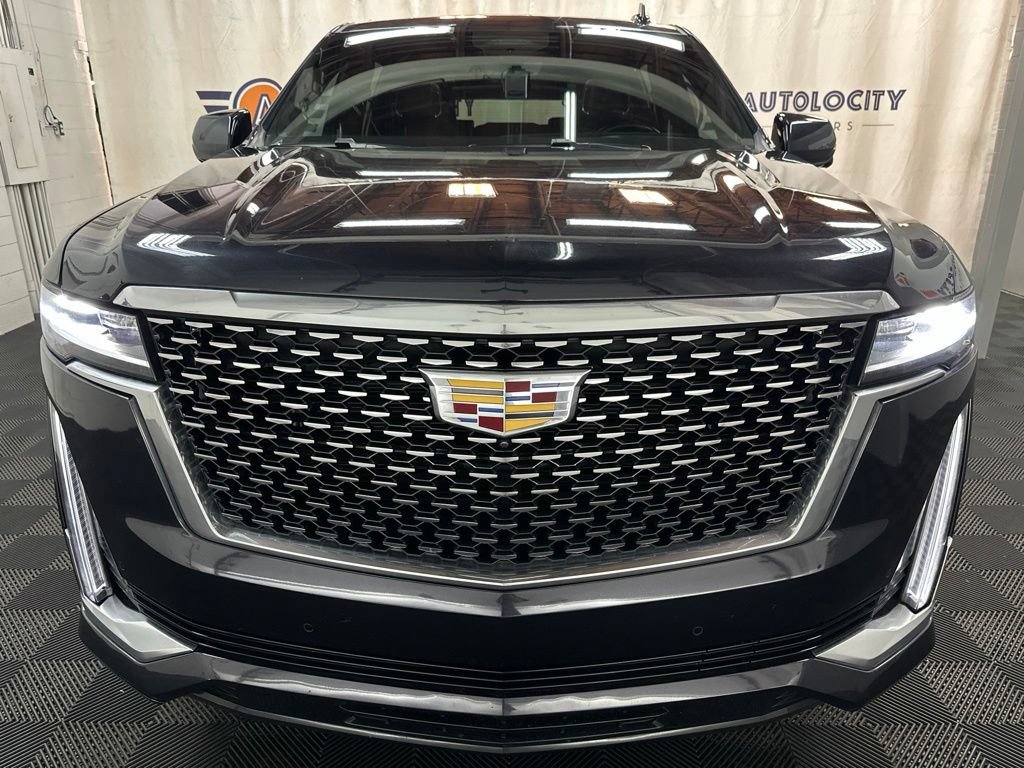 Used 2024 Cadillac Escalade ESV Premium Luxury w/ Performance Package AWD/4WD image 3