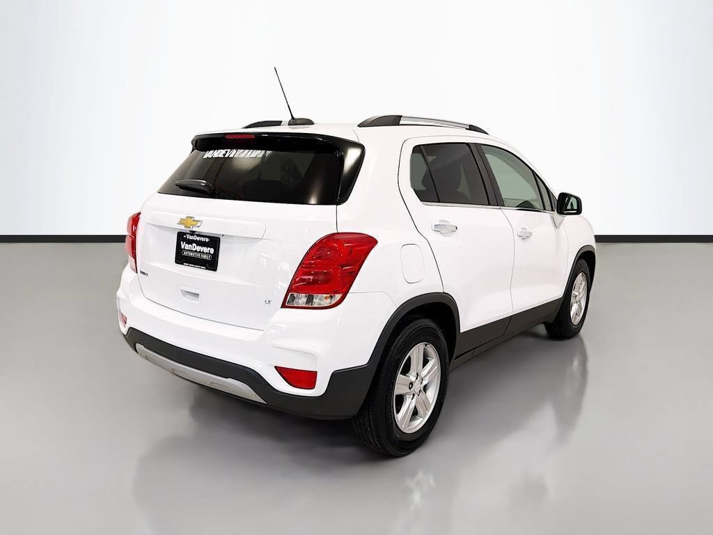 Used 2020 Chevrolet Trax LT w/ Sun & Sound Package FWD image 21