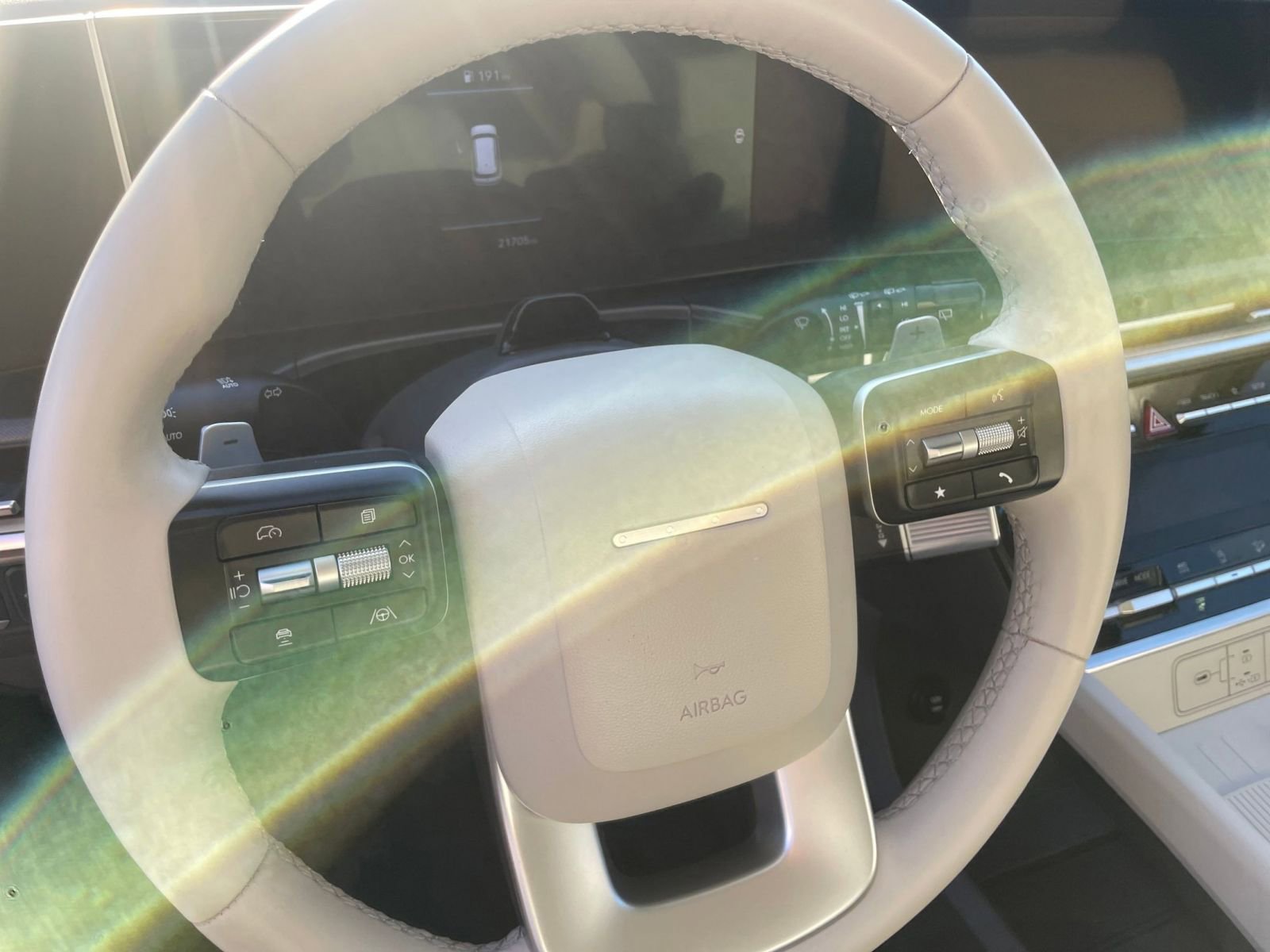 Used 2025 Hyundai Santa Fe SEL image 31