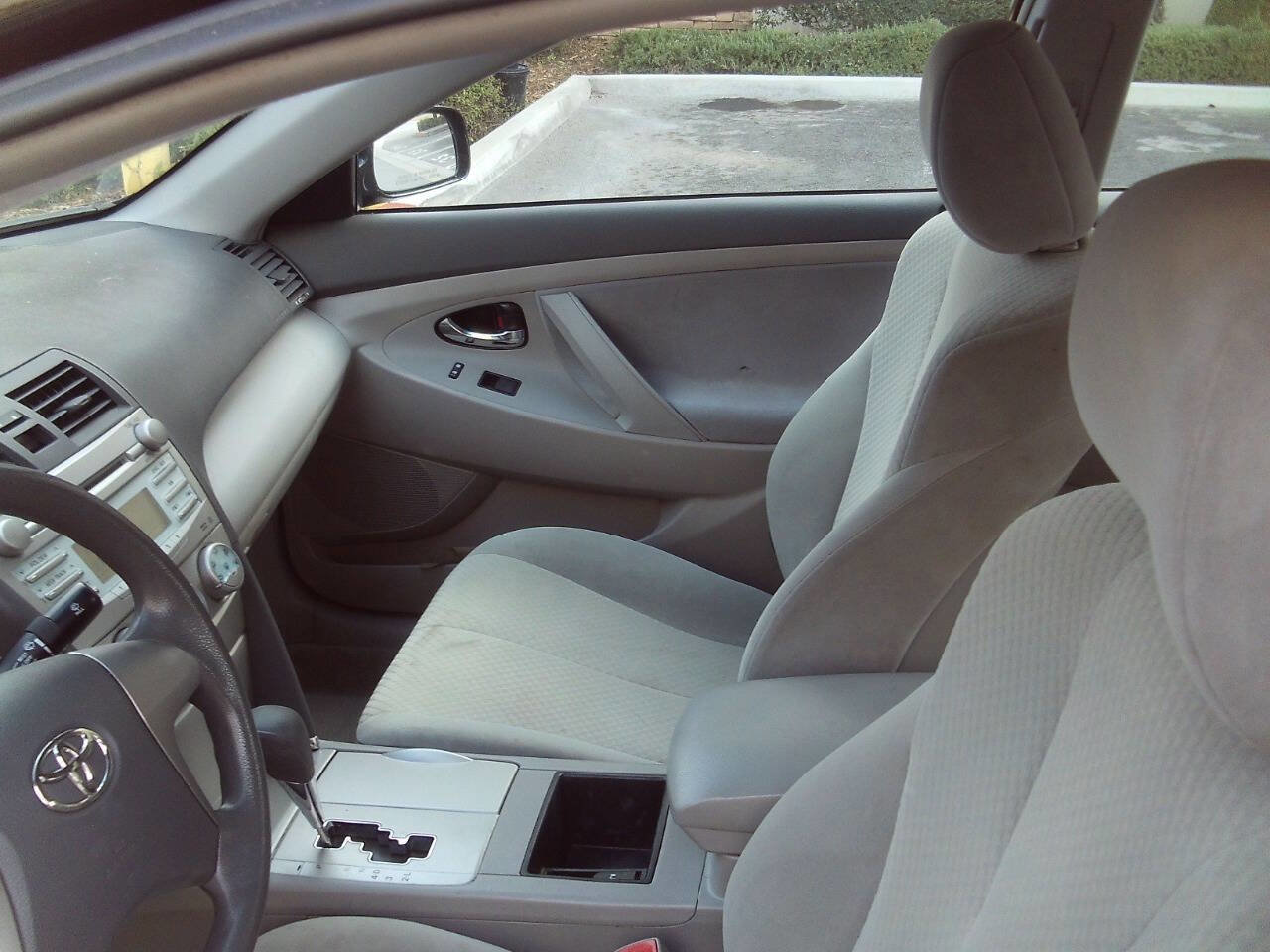 Used 2009 Toyota Camry LE image 12