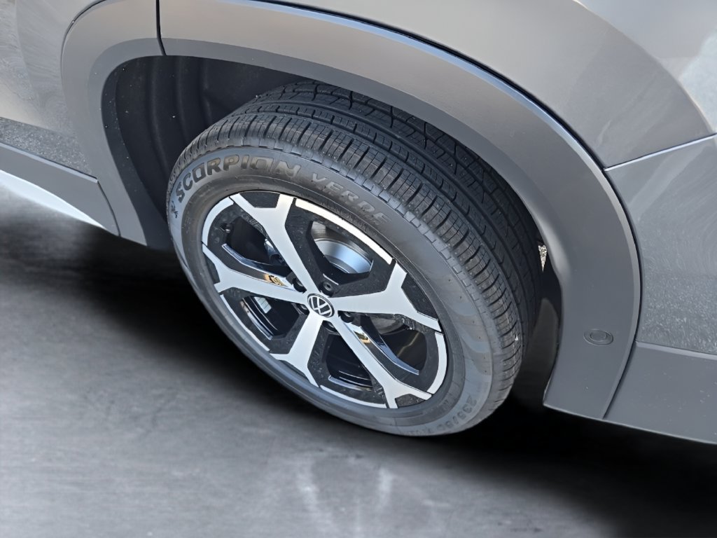 New 2026 Volkswagen Tiguan SE AWD/4WD image 33