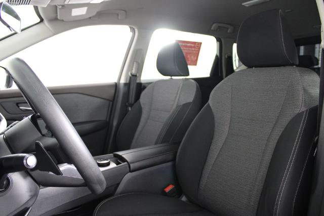 Certified 2022 Nissan Rogue SV image 19