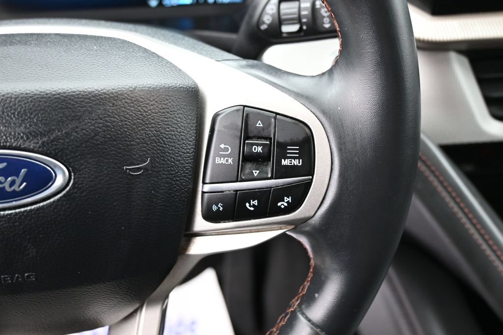 Used 2025 Ford Explorer Active RWD image 23