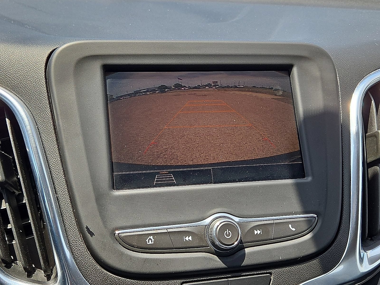 Used 2022 Chevrolet Equinox LT FWD image 28