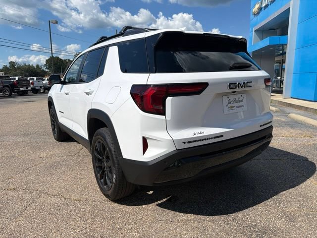 Used 2026 GMC Terrain Elevation w/ Elevation Premium Package AWD/4WD image 3