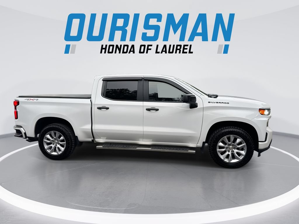 Used 2020 Chevrolet Silverado 1500 Custom w/ Custom Value Package AWD/4WD image 9