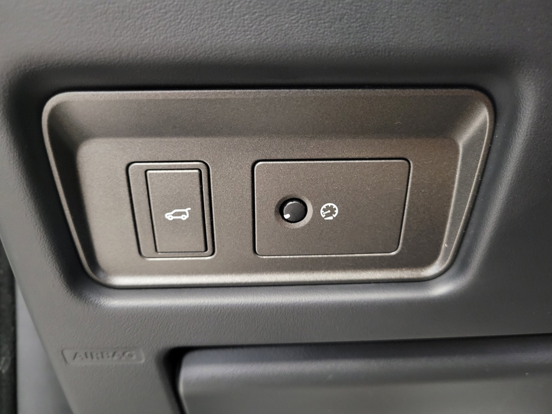 Used 2019 Land Rover Range Rover Evoque HSE Dynamic image 18