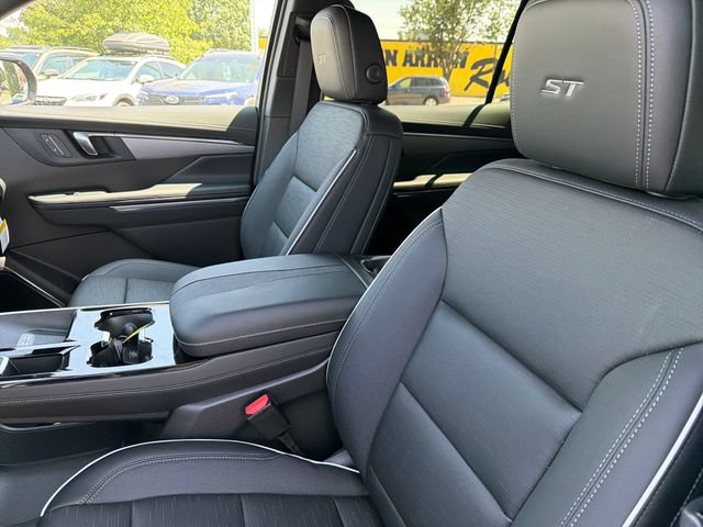 New 2026 Buick Enclave Sport Touring w/ Power Package AWD/4WD image 17