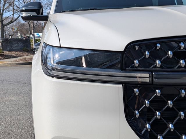 New 2025 Lincoln Navigator L Black Label image 9