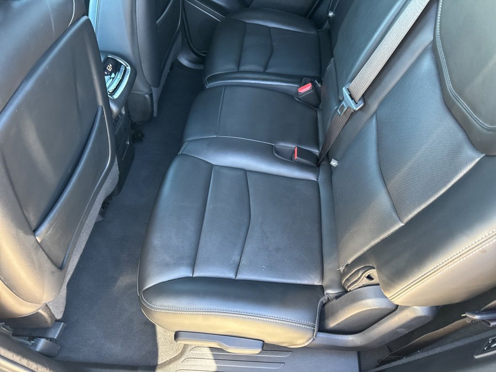 Used 2023 Cadillac XT6 Premium Luxury image 16