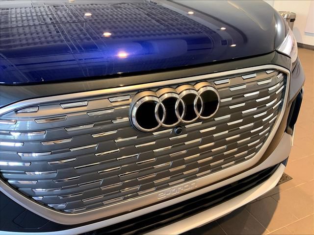 Certified 2023 Audi Q4 e-tron Premium Plus w/ Premium Plus AWD/4WD image 30