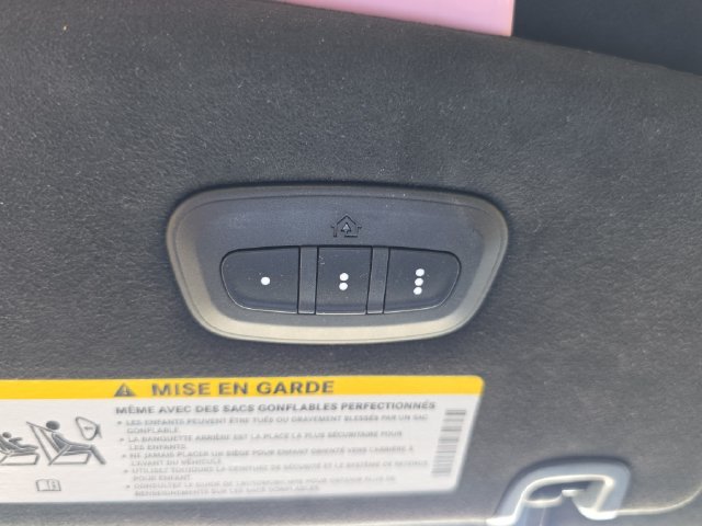 Used 2022 Chrysler Pacifica Pinnacle FWD image 26