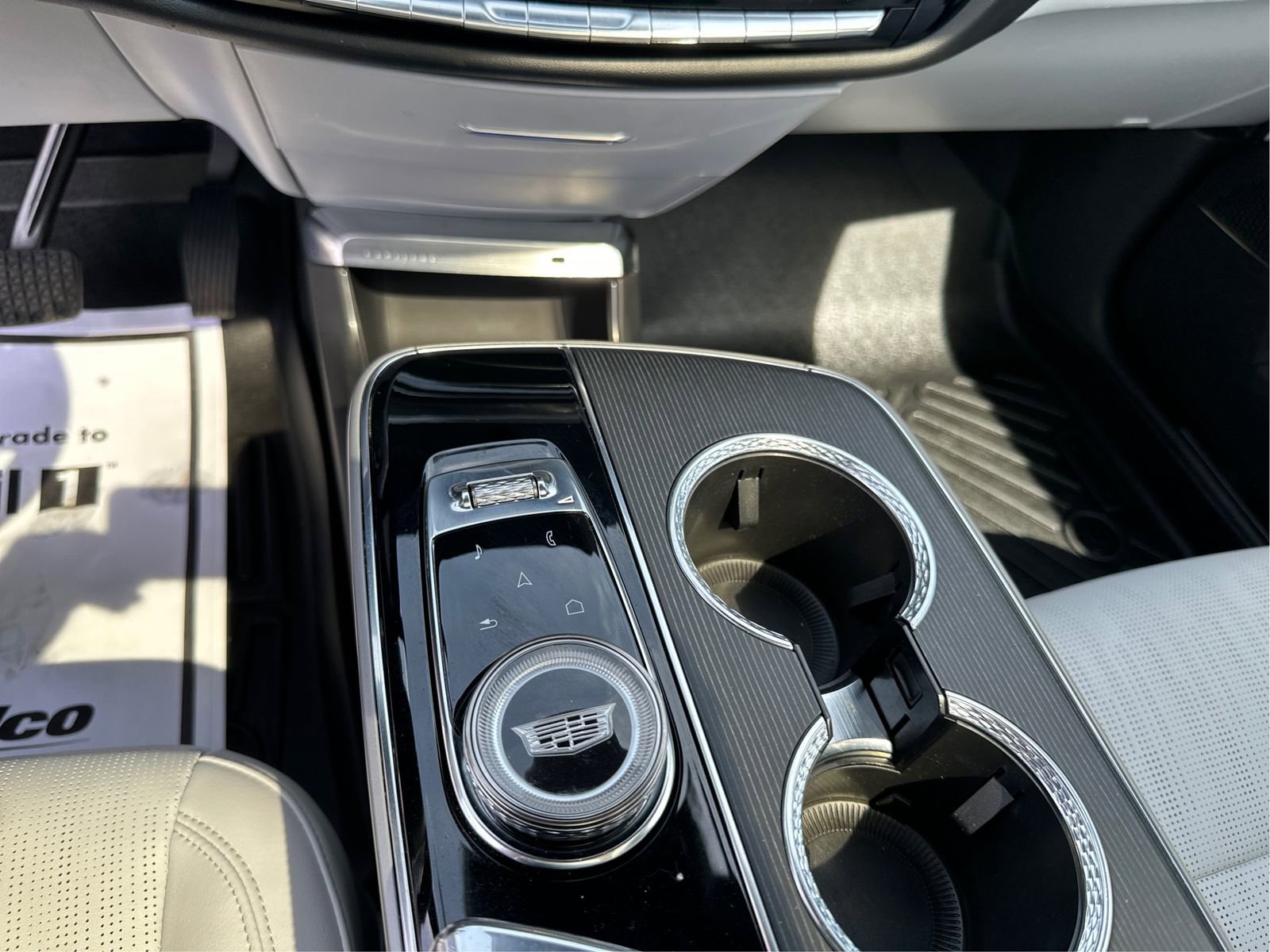 Certified 2024 Cadillac Lyriq Luxury AWD/4WD image 16