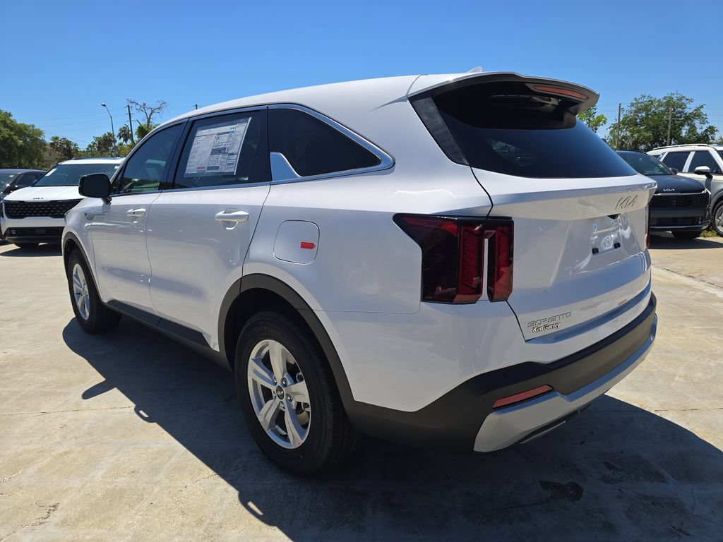 New 2026 Kia Sorento LX FWD image 6