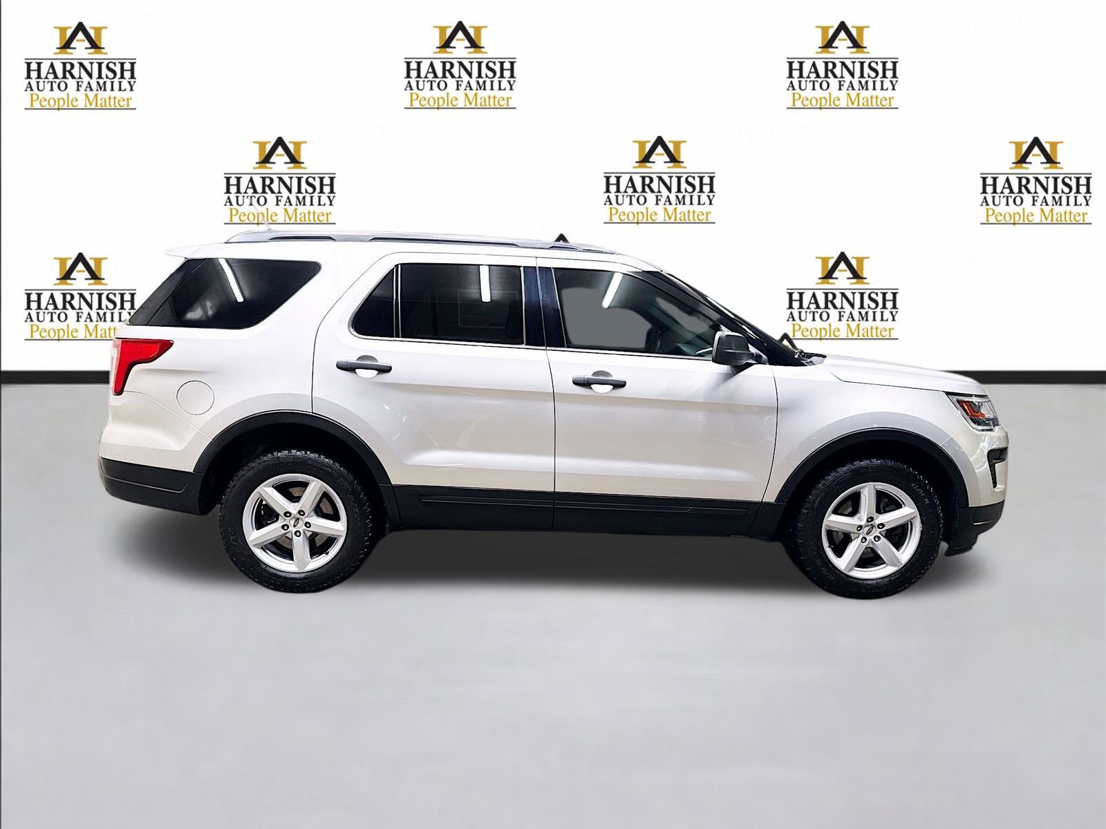 Used 2019 Ford Explorer 4WD w/ Class III Trailer Tow Package image 4