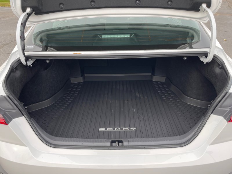 New 2026 Toyota Camry SE FWD image 17