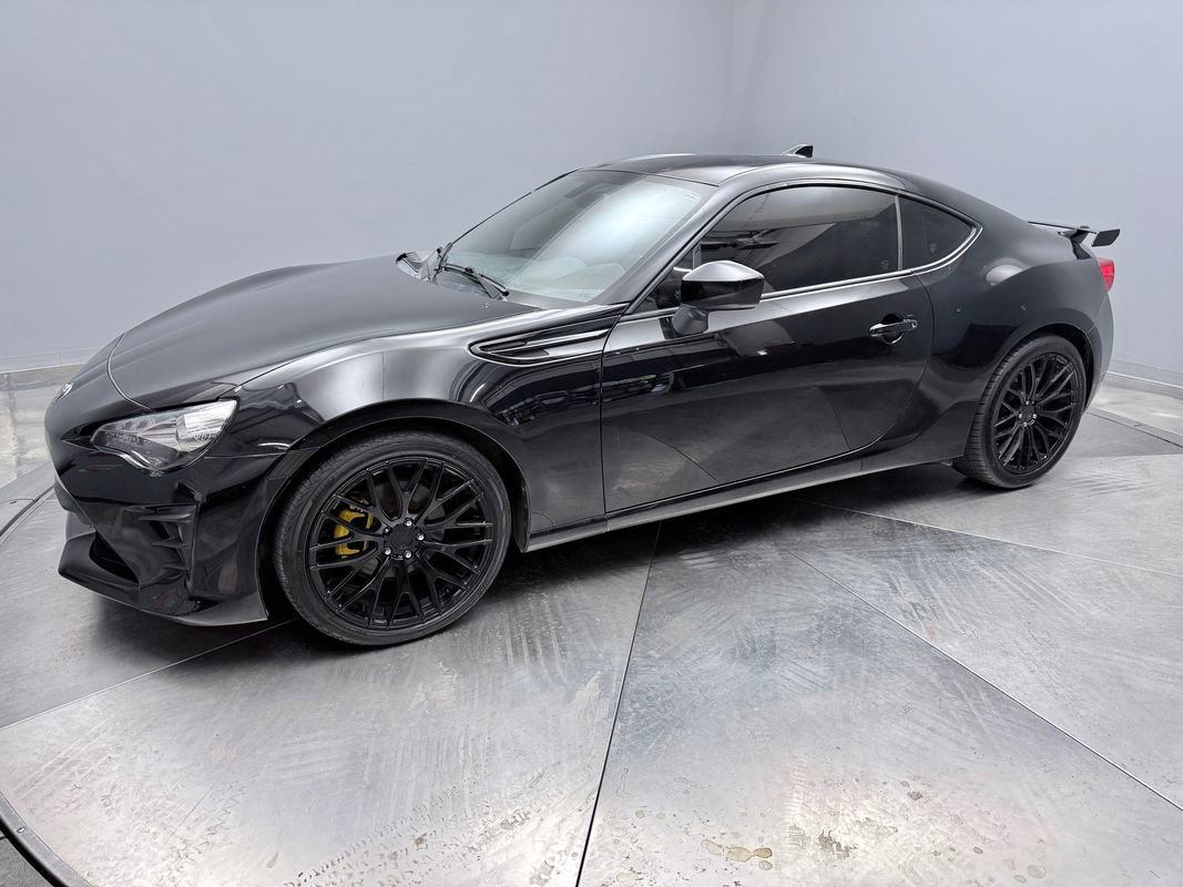Used 2019 Toyota 86 RWD image 1