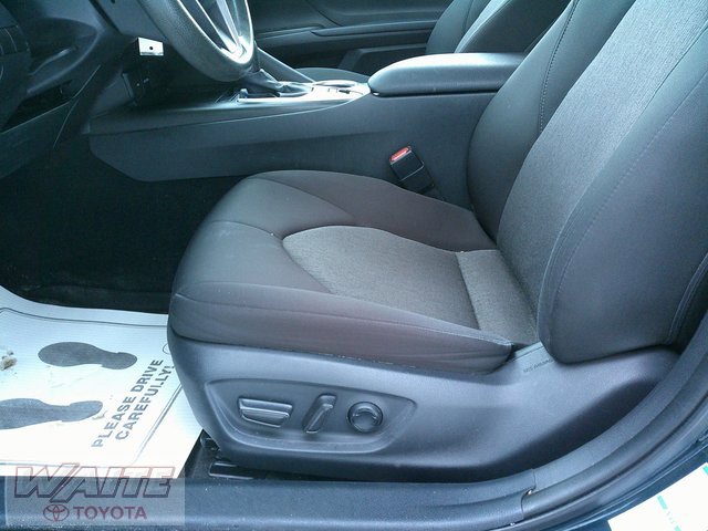 Used 2021 Toyota Camry LE image 21