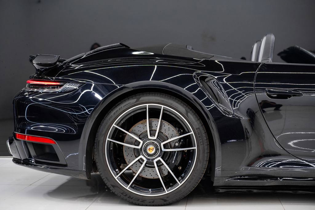 Used 2022 Porsche 911 Turbo image 12