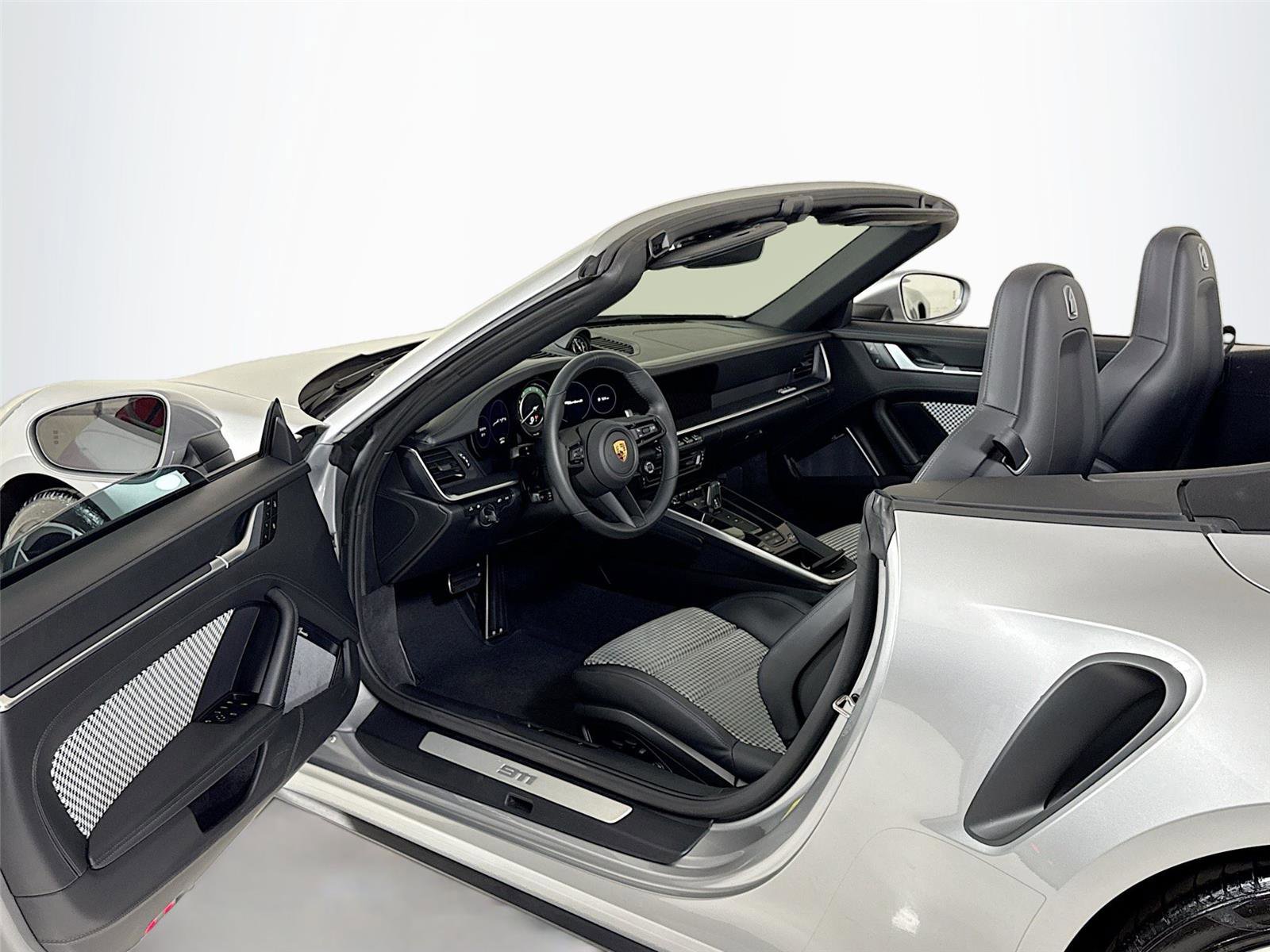 Used 2025 Porsche 911 Turbo S AWD/4WD image 12