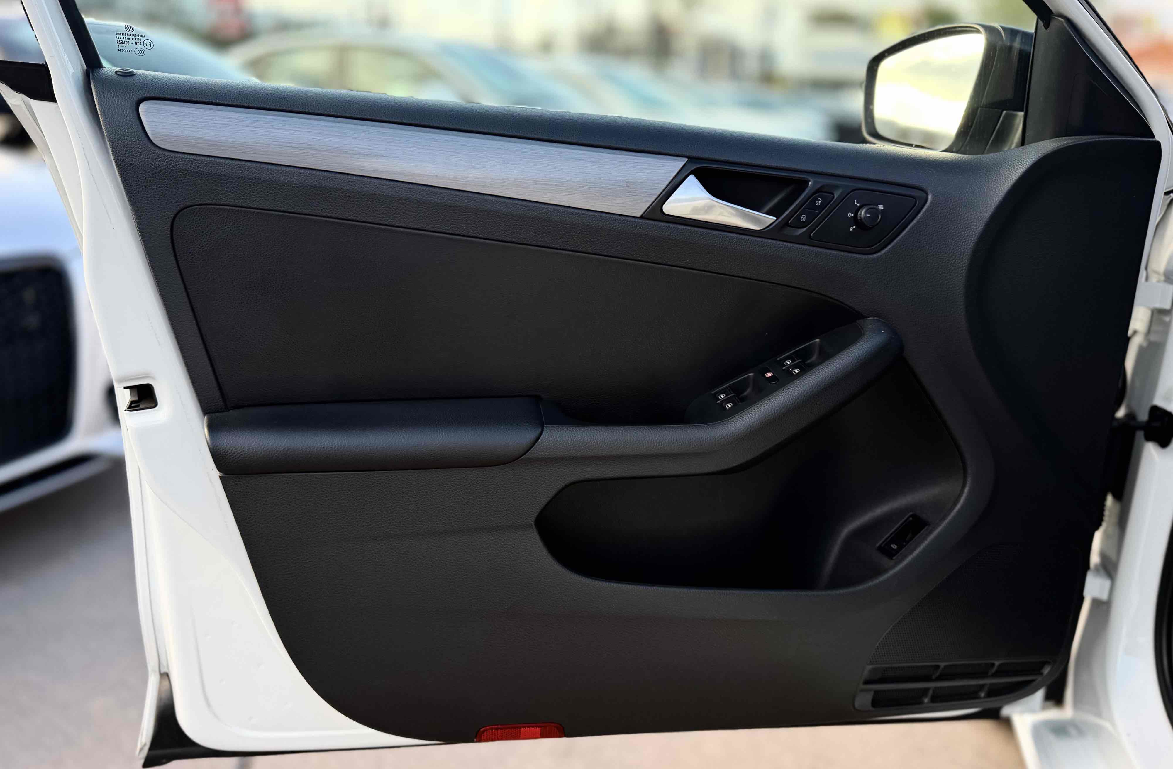 Used 2016 Volkswagen Jetta Sport image 15