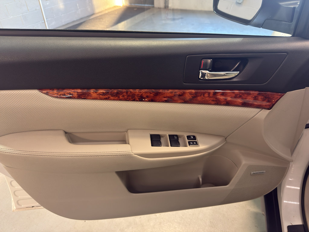 Used 2012 Subaru Outback 2.5i Limited w/ Moonroof Pkg image 13