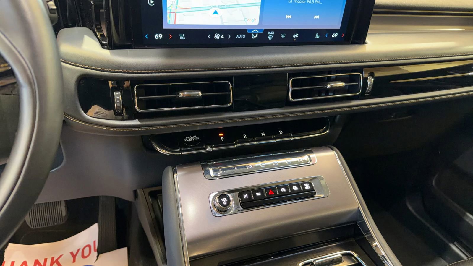 Used 2025 Lincoln Aviator AWD image 27