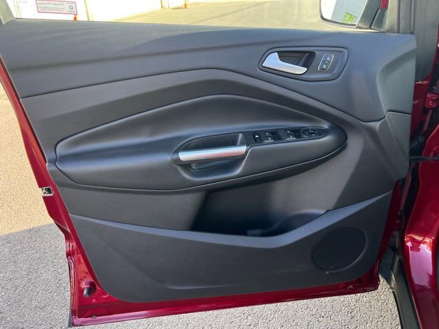 Used 2018 Ford Escape SEL image 16