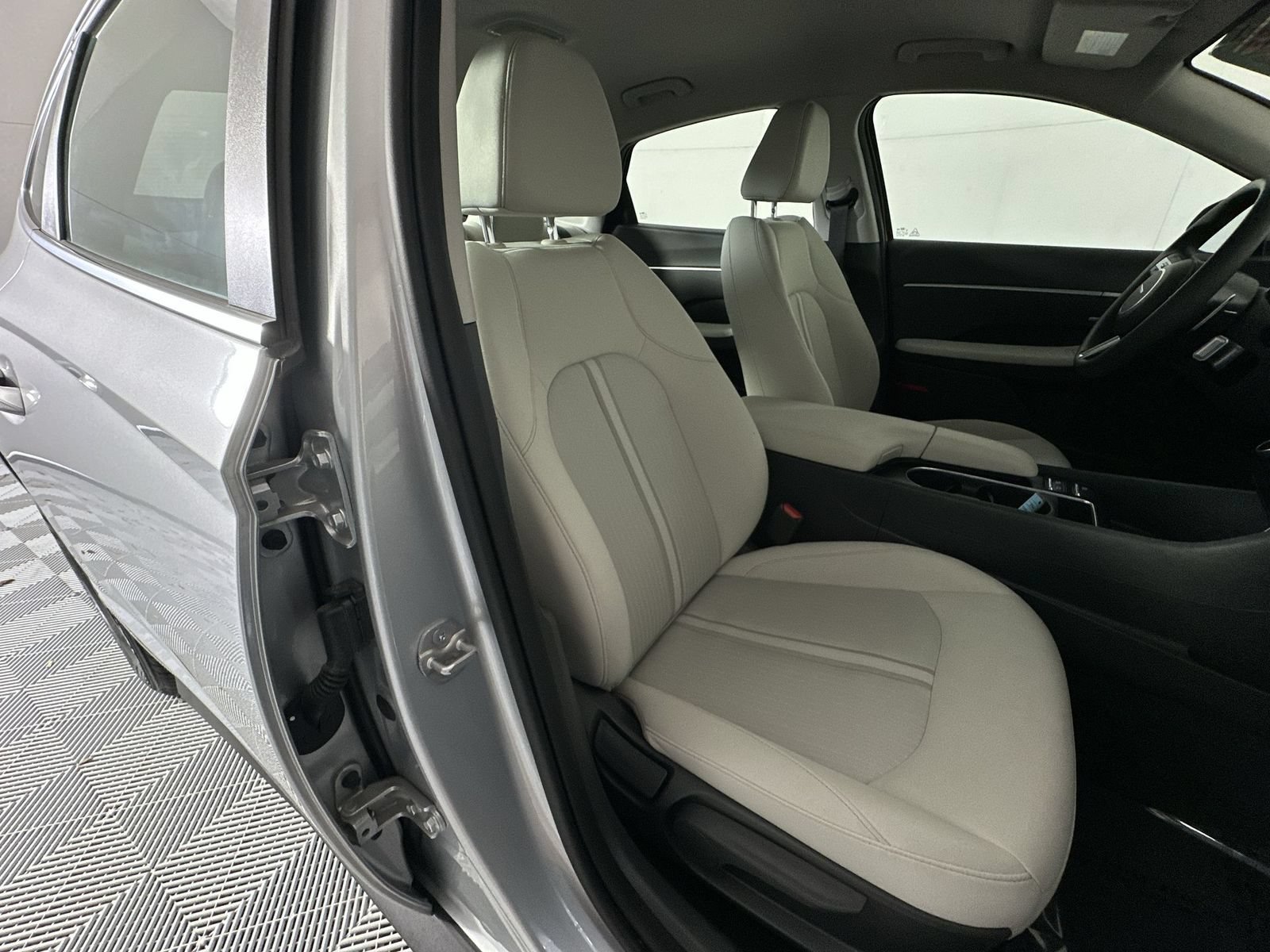 Used 2026 Hyundai Sonata Blue FWD image 26
