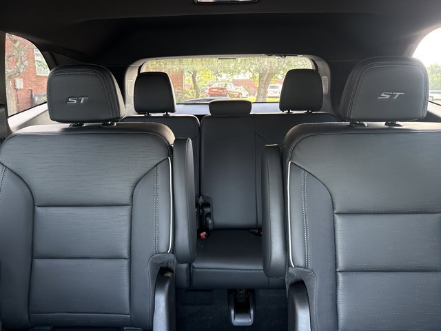 New 2026 Buick Enclave Sport Touring w/ Power Package FWD image 18