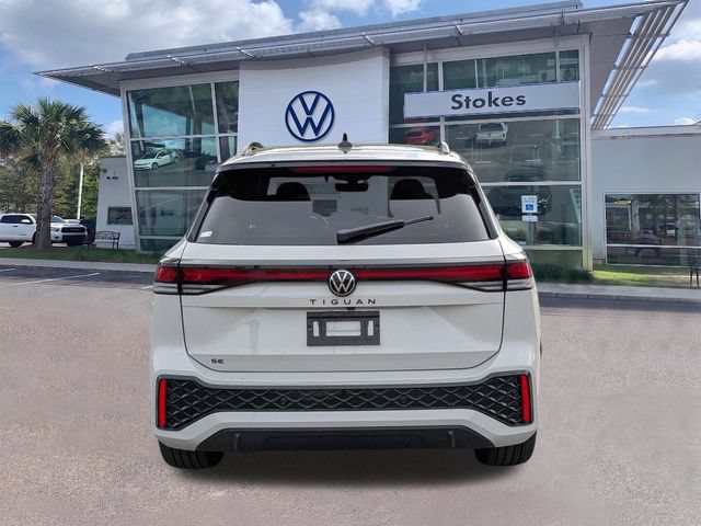 New 2026 Volkswagen Tiguan SE R-Line FWD image 5