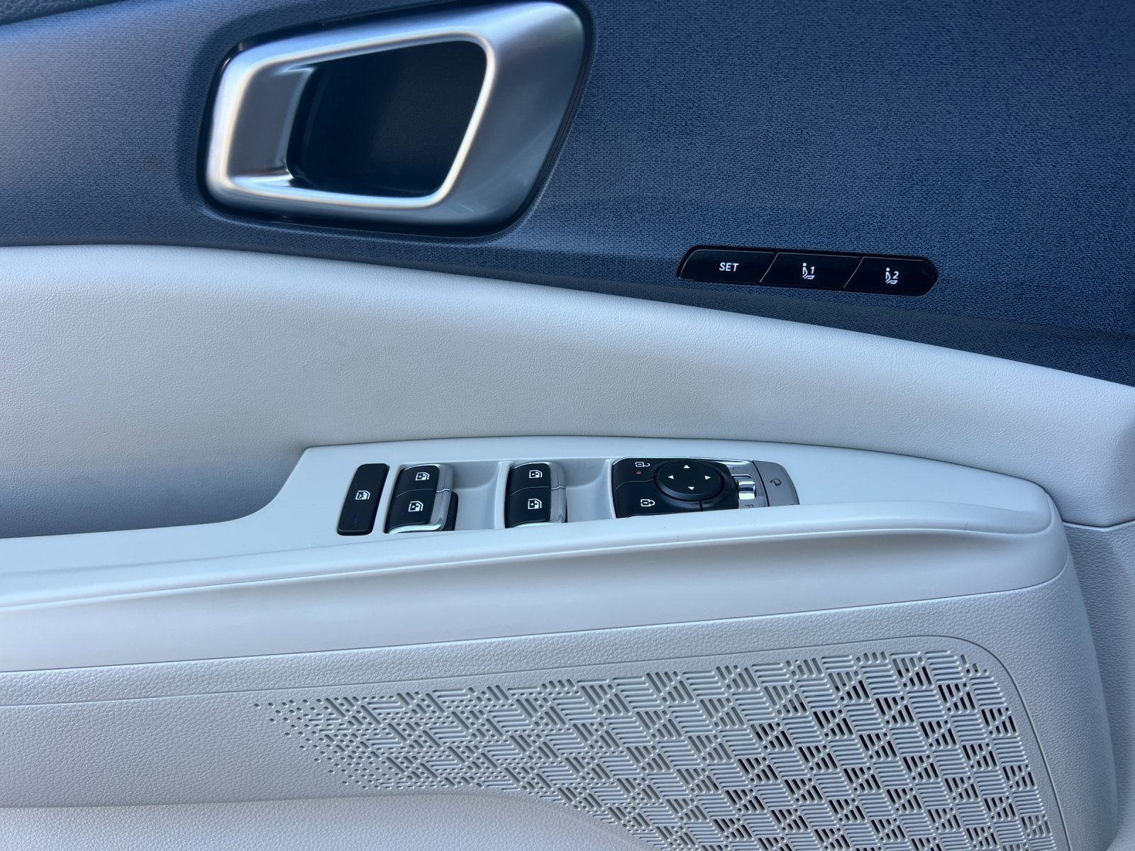 New 2026 Kia Carnival SX image 10